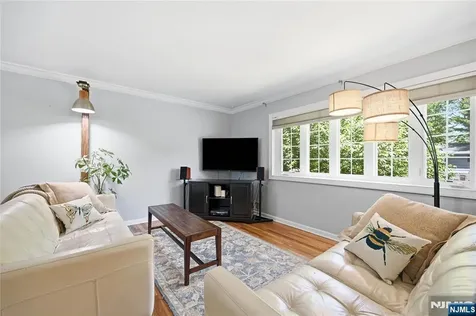 8 Nottingham Drive East Brunswick NJ 08816