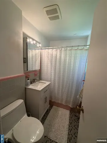 3 Spruce Place Ho-ho-kus NJ 07423