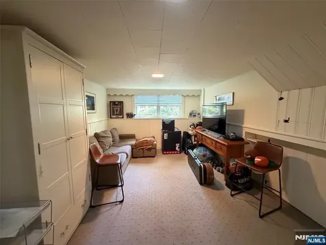 3 Spruce Place Ho-ho-kus NJ 07423