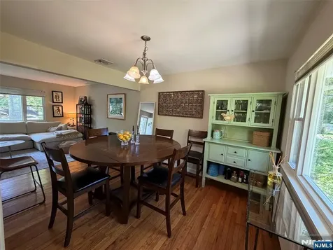 3 Spruce Place Ho-ho-kus NJ 07423