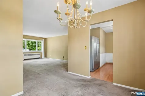 18 Wedgewood Drive Verona NJ 07044