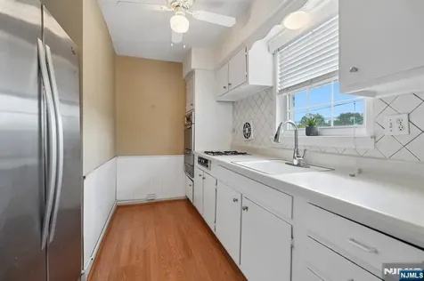 18 Wedgewood Drive Verona NJ 07044