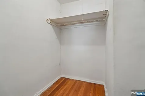 18 Wedgewood Drive Verona NJ 07044