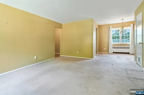 18 Wedgewood Drive Verona NJ 07044