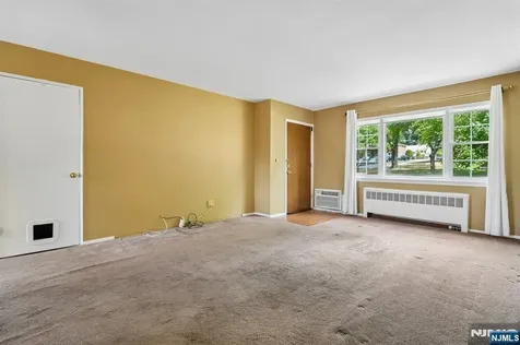 18 Wedgewood Drive Verona NJ 07044