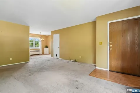 18 Wedgewood Drive Verona NJ 07044
