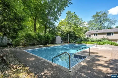 21 Marcia Road Ringwood NJ 07456