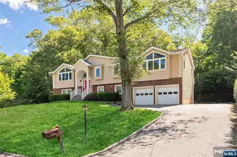 21 Marcia Road Ringwood NJ 07456