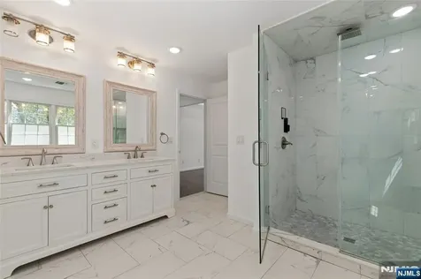 390 Pascack Road Twp Of Washington NJ 07676