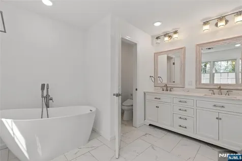 390 Pascack Road Twp Of Washington NJ 07676