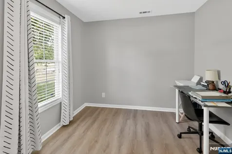 16 Clover Lane Vernon NJ 07418