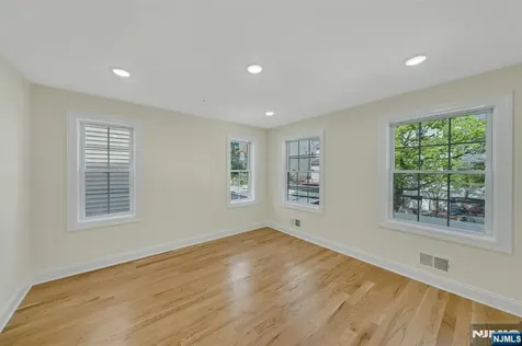 58 Vermont Avenue Newark NJ 07106
