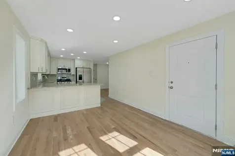58 Vermont Avenue Newark NJ 07106
