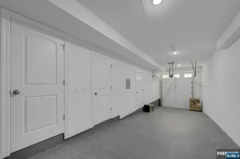 58 Vermont Avenue Newark NJ 07106
