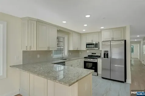 58 Vermont Avenue Newark NJ 07106