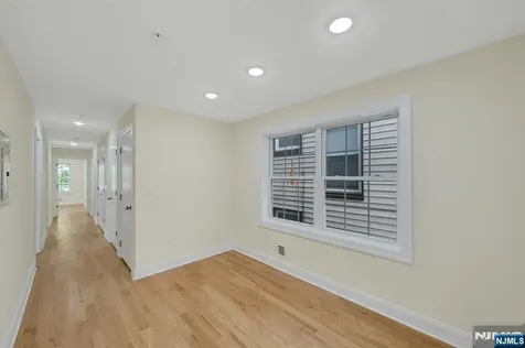 58 Vermont Avenue Newark NJ 07106