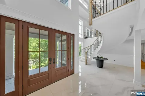 976 Scioto Drive Franklin Lakes NJ 07417