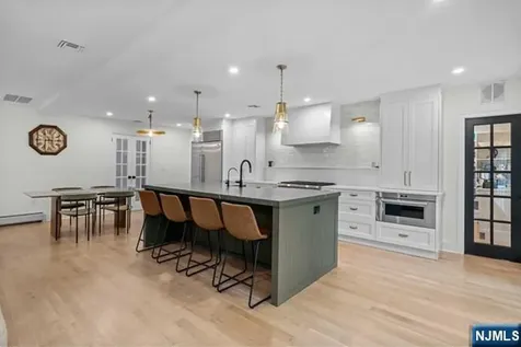 107 Highland Avenue Ridgewood NJ 07450