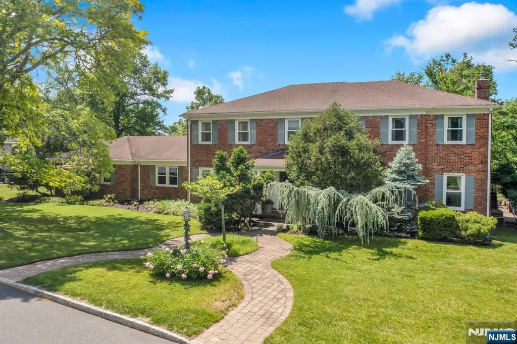 2 N Edgewood Avenue West Orange NJ 07052