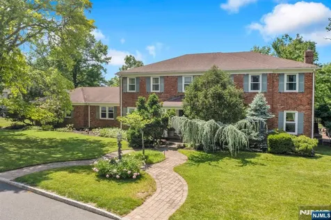 2 N Edgewood Avenue West Orange NJ 07052