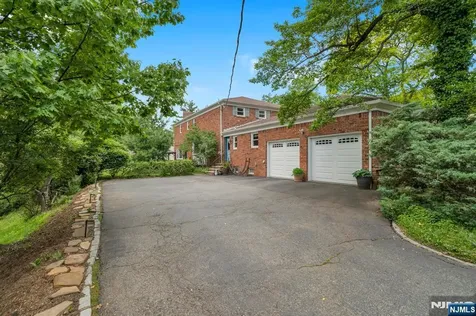 2 N Edgewood Avenue West Orange NJ 07052