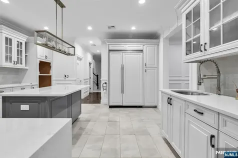315 Mary Street Englewood NJ 07631