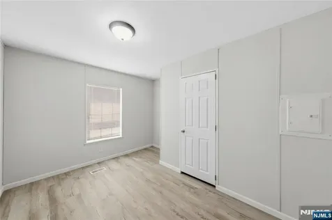 47 Helen Moonachie NJ 07074