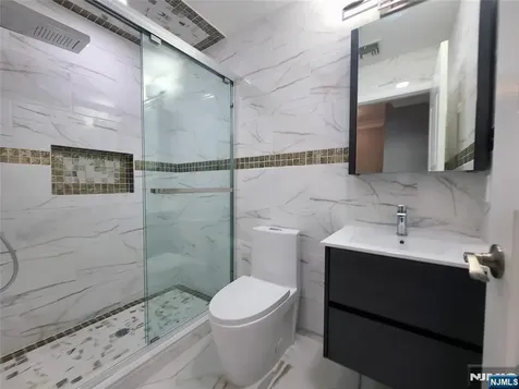 174 Palisade Avenue Garfield NJ 07026