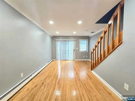 174 Palisade Avenue Garfield NJ 07026