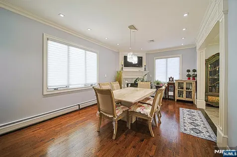 897 Virgil Avenue Ridgefield NJ 07657