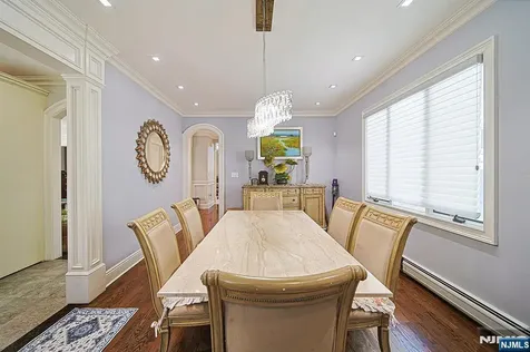 897 Virgil Avenue Ridgefield NJ 07657