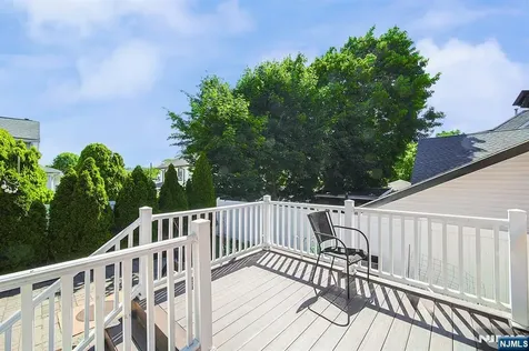 897 Virgil Avenue Ridgefield NJ 07657