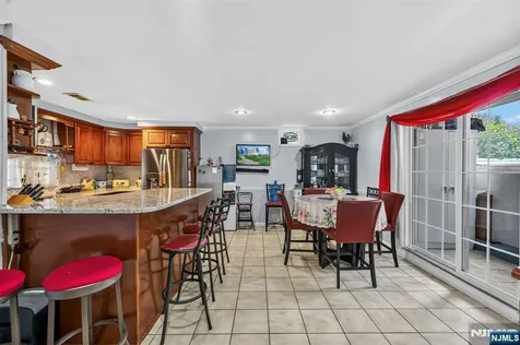 509-511 Ridge Street Newark NJ 07104