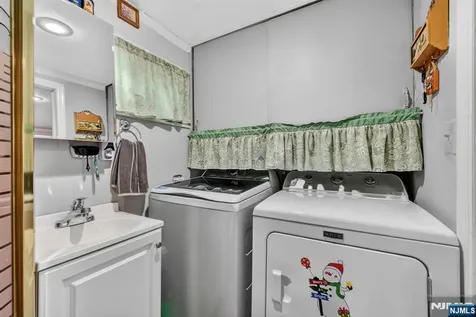 509-511 Ridge Street Newark NJ 07104