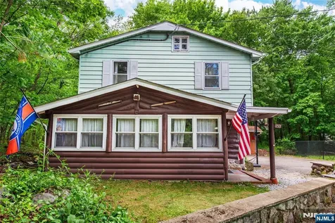 51 Poplar Grove Terrace West Milford NJ 07480