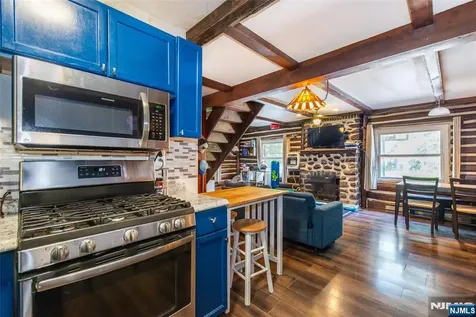 51 Poplar Grove Terrace West Milford NJ 07480
