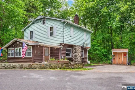 51 Poplar Grove Terrace West Milford NJ 07480