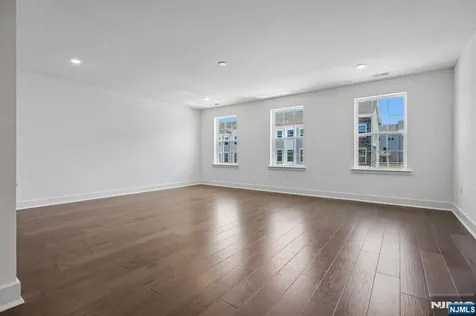 52 Eastwood Terrace East Hanover Twp NJ 07936