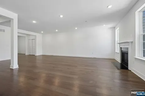 52 Eastwood Terrace East Hanover Twp NJ 07936