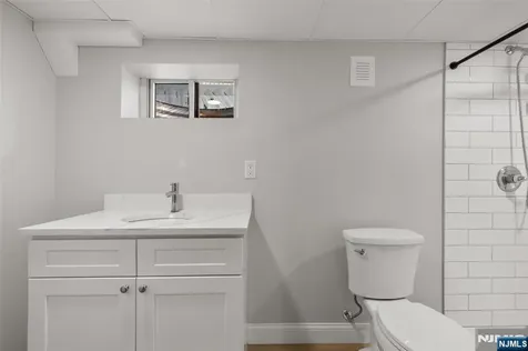125 N 1st Street Bergenfield NJ 07621