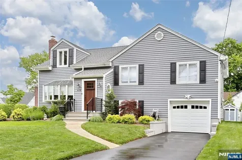 616 Bogert Road River Edge NJ 07661
