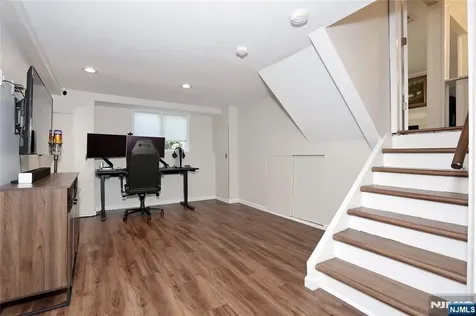 616 Bogert Road River Edge NJ 07661