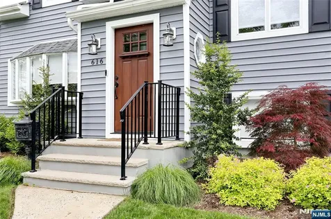 616 Bogert Road River Edge NJ 07661