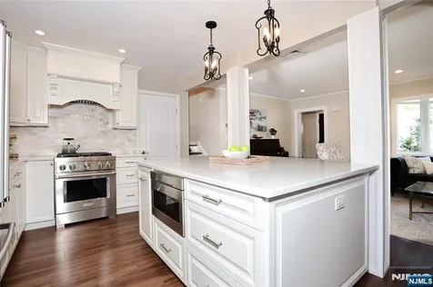 616 Bogert Road River Edge NJ 07661