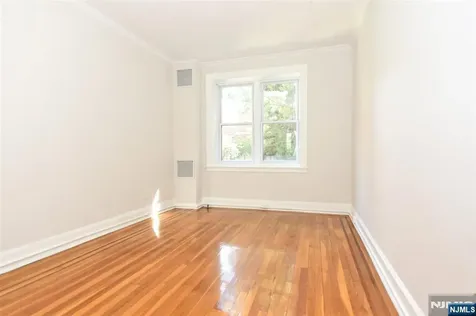 275 Engle Street Englewood NJ 07631