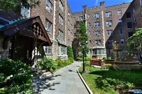 275 Engle Street Englewood NJ 07631