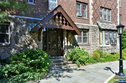 275 Engle Street Englewood NJ 07631