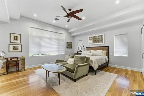 29 Roslyn Avenue Englewood Cliffs NJ 07632
