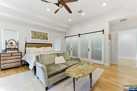 29 Roslyn Avenue Englewood Cliffs NJ 07632