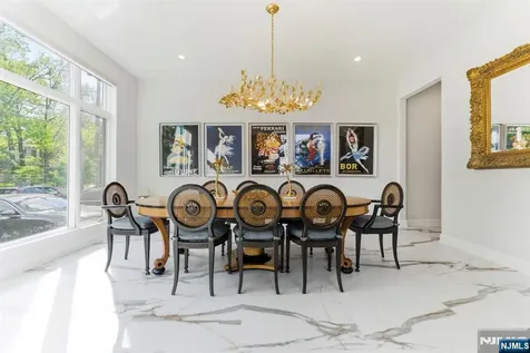 29 Roslyn Avenue Englewood Cliffs NJ 07632